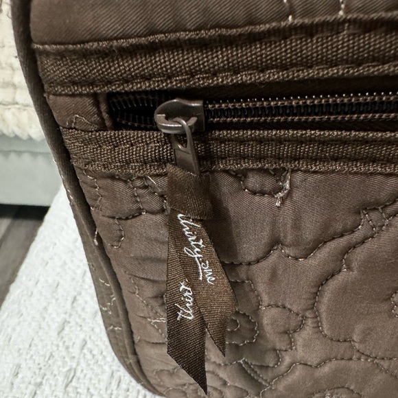 thirty-one Brown Quilted Poppy  Zipper Makeup/Toiletry bag - Picture 4 of 11